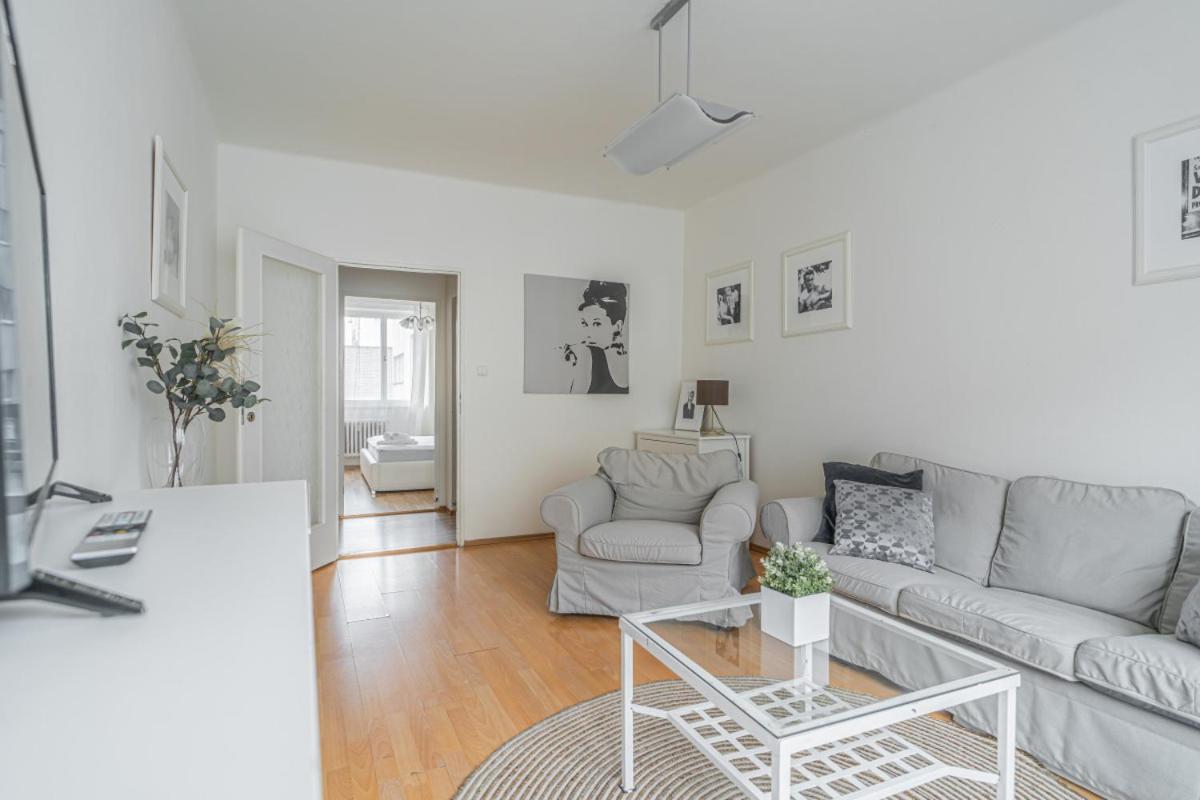 Apartament Lovely Miriam Praga